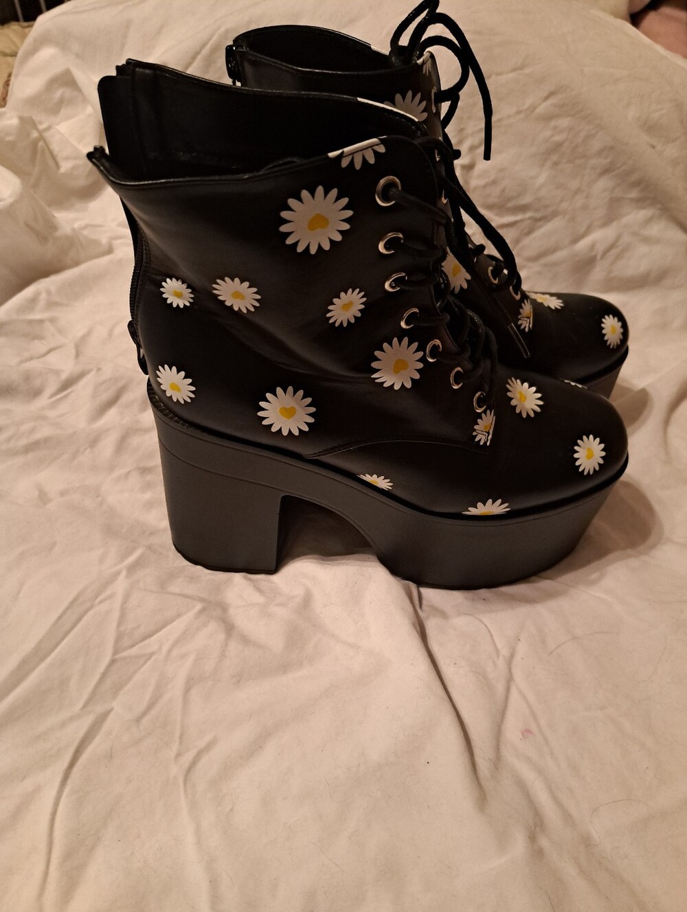 Black Daisy Platform Lace-Up Boots - Women - NEW - Size: 9 - Picture 2 of 5